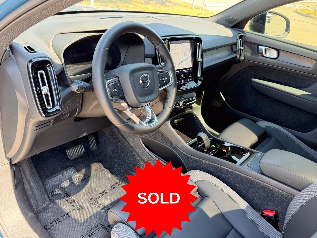 Certified 2023 Volvo C40 Recharge Core AWD/4WD image 17