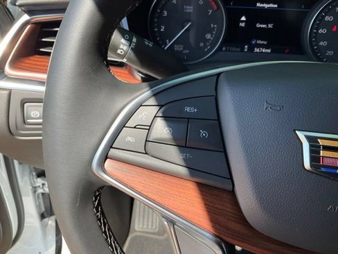 Used 2026 Cadillac XT5 Premium Luxury w/ LPO, ONYX Package FWD image 12
