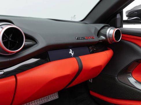 Certified 2023 Ferrari 812 GTS RWD image 32