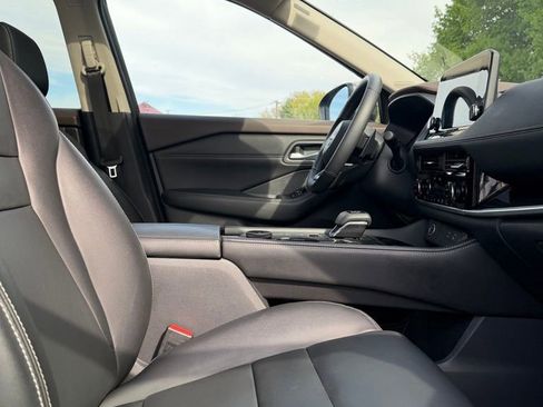 Used 2023 Nissan Rogue SL w/ SL Premium Package AWD/4WD image 9