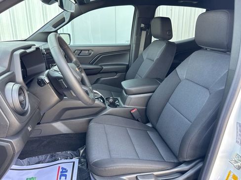 New 2026 Chevrolet Colorado W/T w/ WT Custom Package AWD/4WD image 13