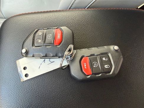 Used 2021 Jeep Gladiator Mojave image 29