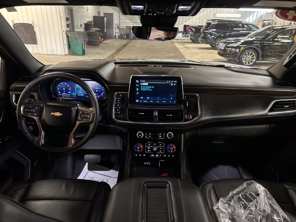 Used 2024 Chevrolet Tahoe High Country w/ Premium Package AWD/4WD image 18