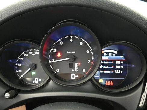 New 2026 Porsche Macan AWD/4WD image 14