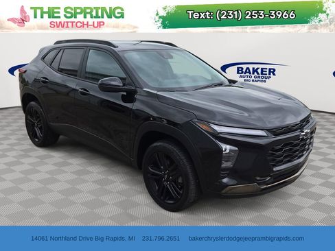 Used 2025 Chevrolet Trax ACTIV w/ Driver Confidence Package FWD image 1