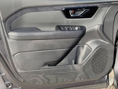 New 2026 Subaru Forester Premium AWD/4WD image 4