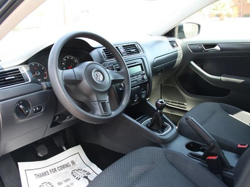 Used 2012 Volkswagen Jetta S FWD image 13