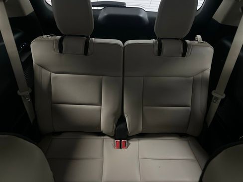 Used 2020 Ford Explorer Limited image 15