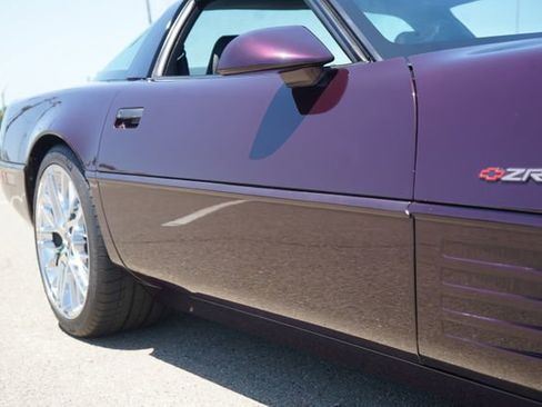 Used 1992 Chevrolet Corvette ZR-1 RWD image 21