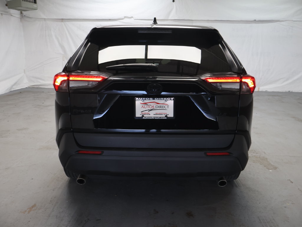 Used 2025 Toyota RAV4 LE FWD image 6