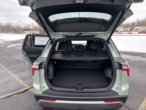 New 2026 Chevrolet Equinox LT w/ Convenience Package II FWD image 10