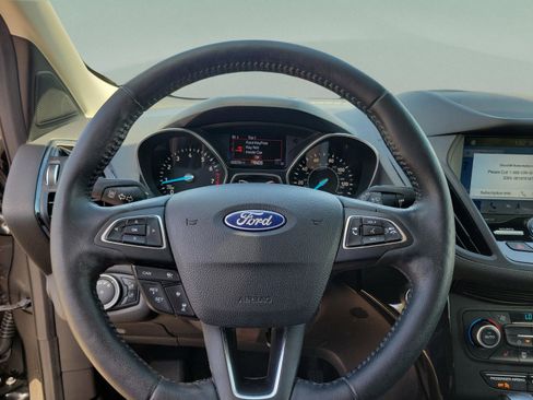 Certified 2019 Ford Escape Titanium image 11
