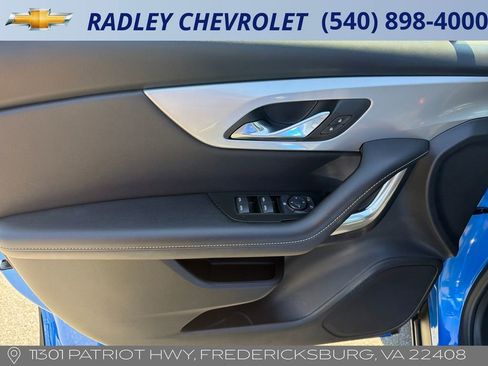 Certified 2025 Chevrolet Blazer LT FWD image 4
