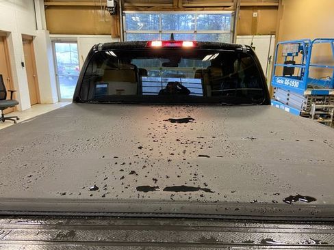 Certified 2023 Nissan Frontier SV w/ Midnight Edition Package image 24