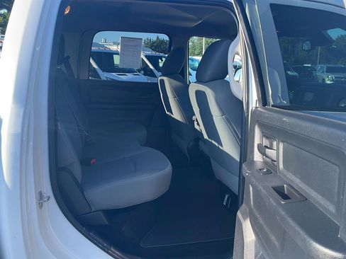Used 2014 RAM 2500 Tradesman w/ Chrome Appearance Group AWD/4WD image 25