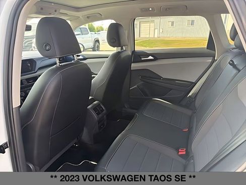 Used 2023 Volkswagen Taos SE w/ Panoramic Sunroof Package AWD/4WD image 11