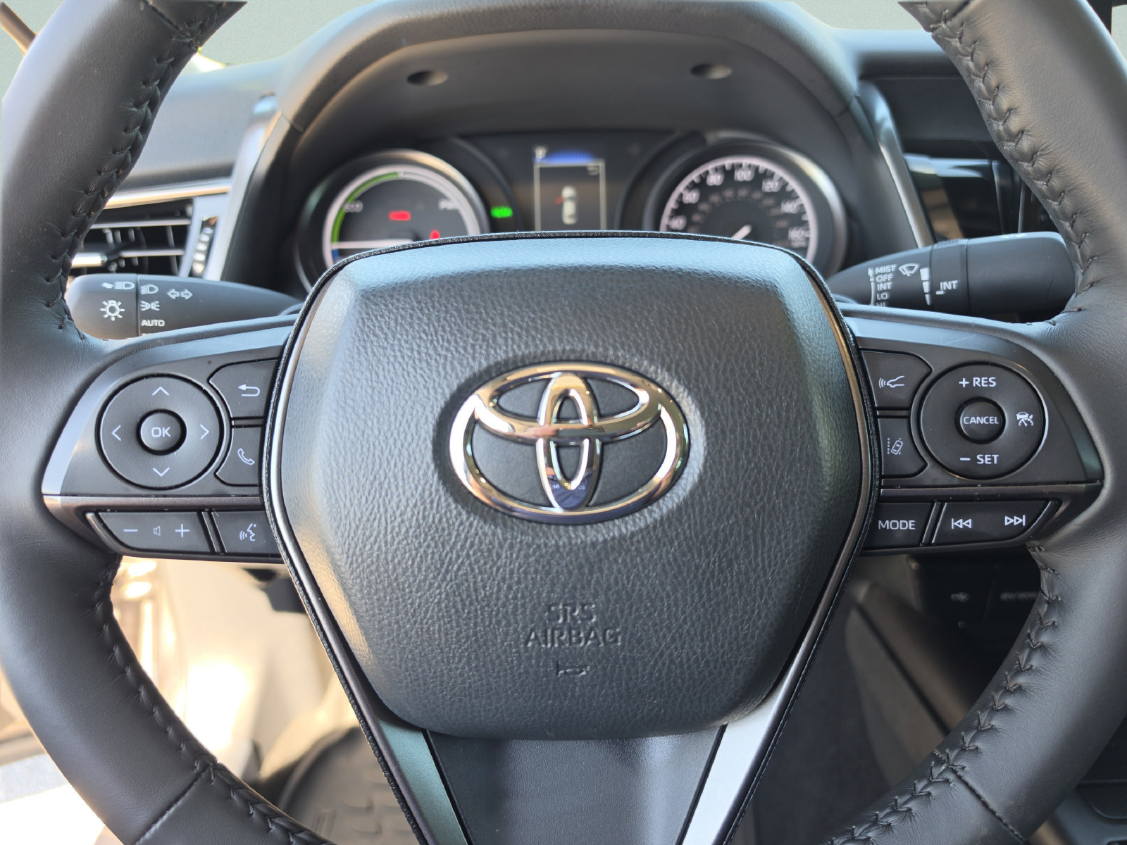 Used 2024 Toyota Camry SE w/ Audio Upgrade Package FWD image 34