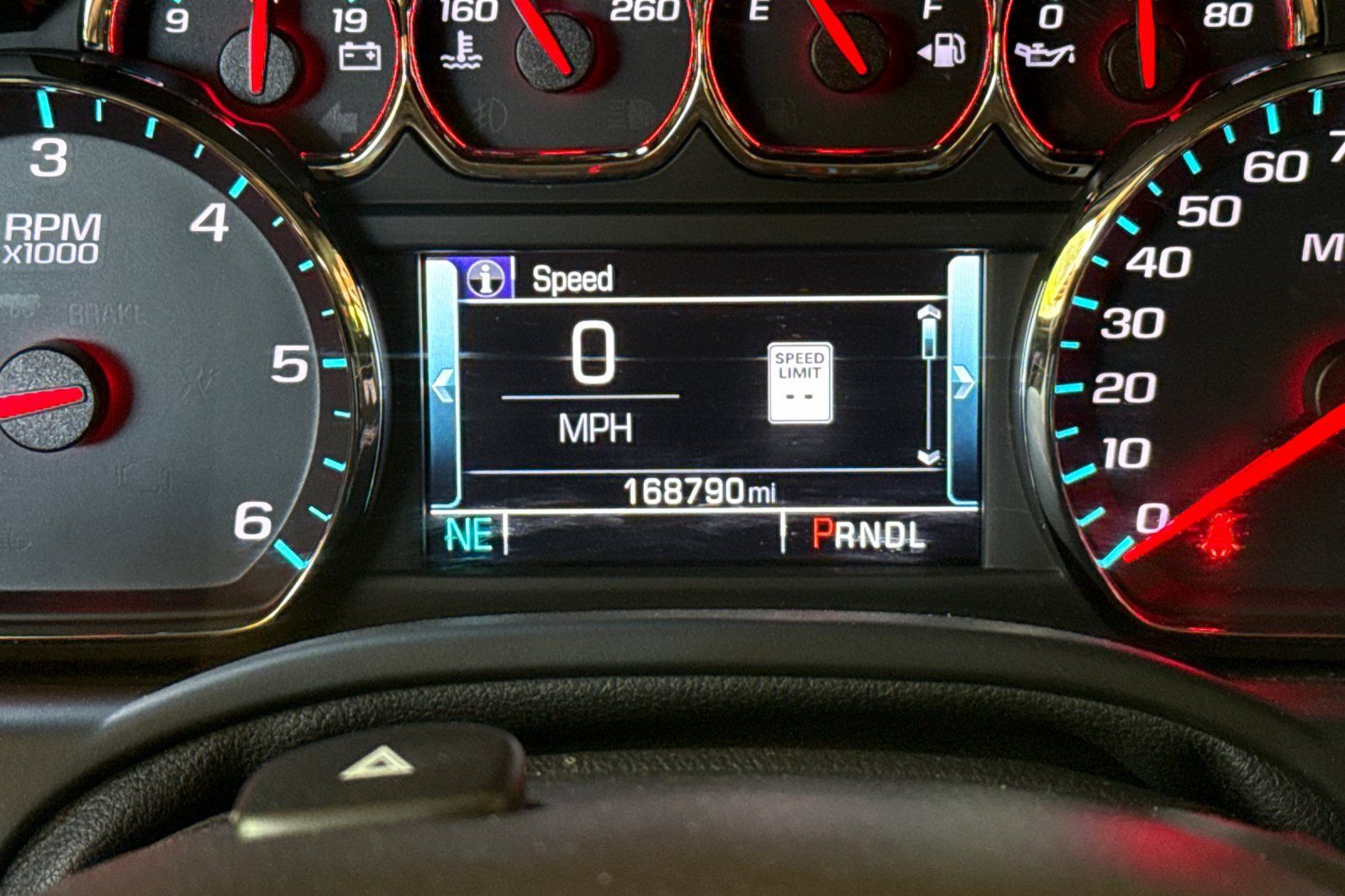 Used 2019 Chevrolet Suburban LT w/ Luxury Package AWD/4WD image 35