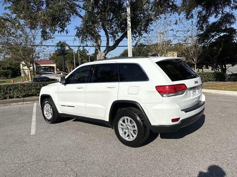 Used 2019 Jeep Grand Cherokee Laredo image 6