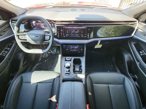 Used 2025 Jeep Wagoneer S Limited AWD/4WD image 13