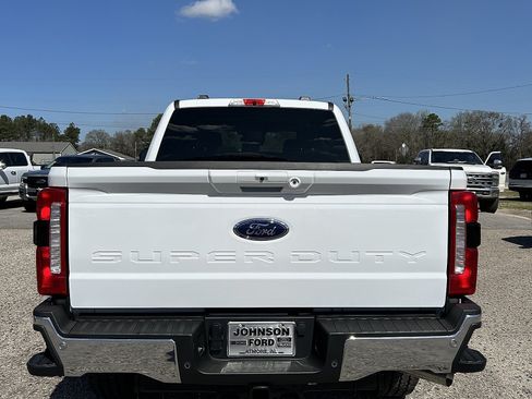 New 2026 Ford F250 Lariat w/ FX4 Off-Road Package AWD/4WD image 4