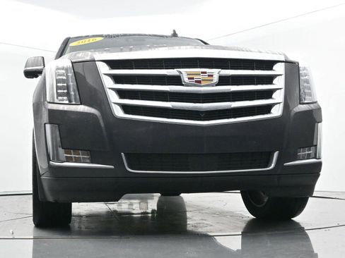 Used 2016 Cadillac Escalade ESV Premium image 50