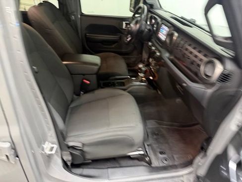 Used 2021 Jeep Gladiator Sport AWD/4WD image 38