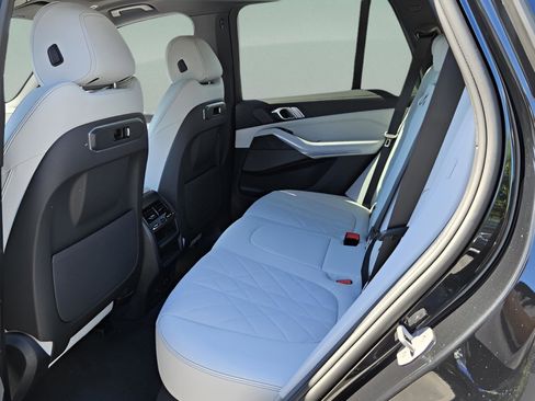 New 2026 BMW X5 sDrive40i w/ M Sport Package image 11