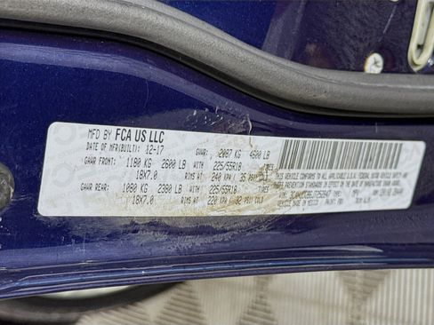 Used 2018 Jeep Compass Limited w/ Navigation Group image 38