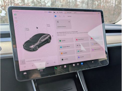 Used 2018 Tesla Model 3 Mid Range image 19