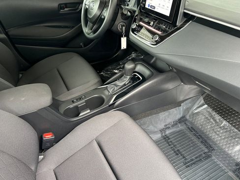 Used 2024 Toyota Corolla LE image 18
