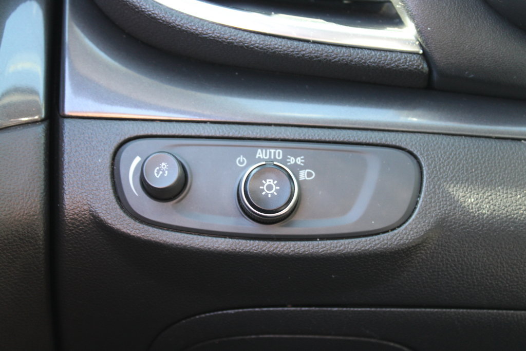 Used 2018 Buick Encore Preferred AWD/4WD image 27