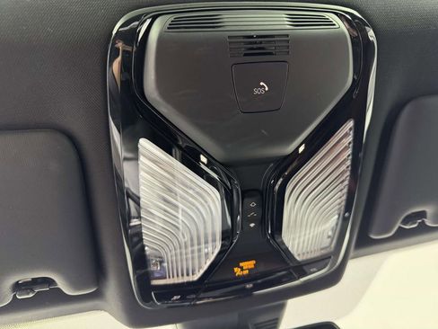 Used 2023 BMW 230i xDrive Coupe w/ Convenience Package image 25