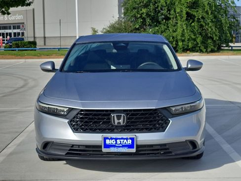 Used 2023 Honda Accord LX image 9