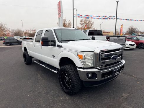 Used 2012 Ford F250 Lariat w/ Lariat Interior Pkg image 4