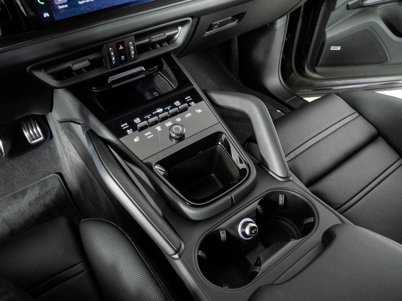 New 2026 Porsche Cayenne Turbo GT AWD/4WD image 19