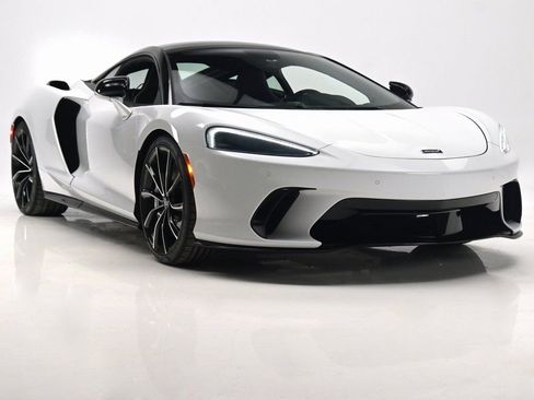 Used 2025 McLaren GTS RWD image 3