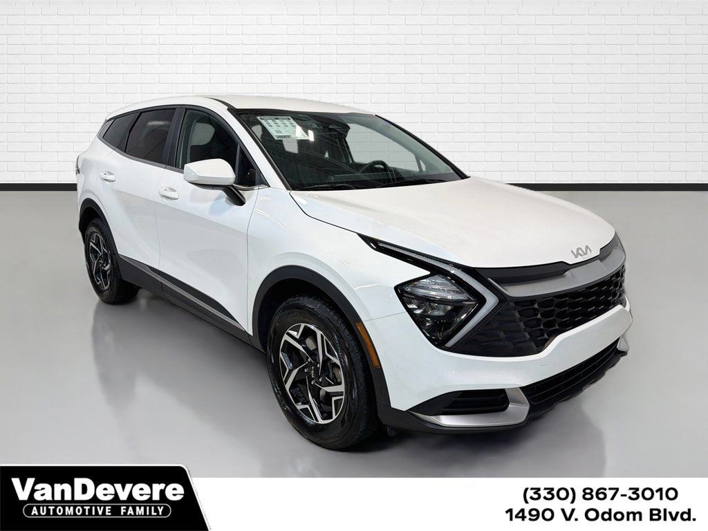 Used 2023 Kia Sportage LX AWD/4WD image 1