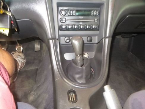Used 2004 Ford Mustang Coupe RWD image 29