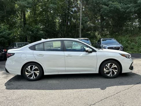 Used 2024 Subaru Legacy Premium AWD/4WD image 3
