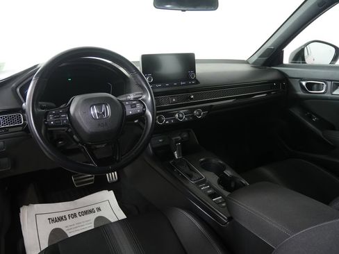 Used 2025 Honda Civic Sport image 17