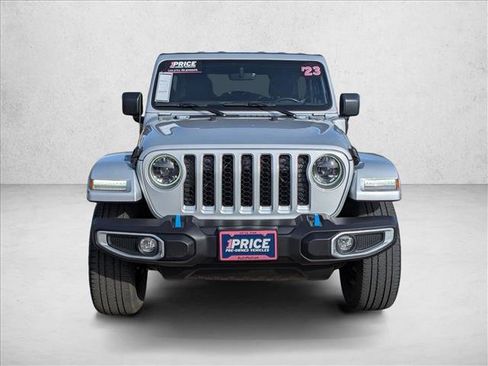 Used 2023 Jeep Wrangler Unlimited Sahara w/ Cold Weather Group AWD/4WD image 3