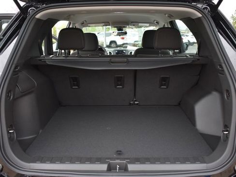 New 2024 Chevrolet Equinox LS image 18