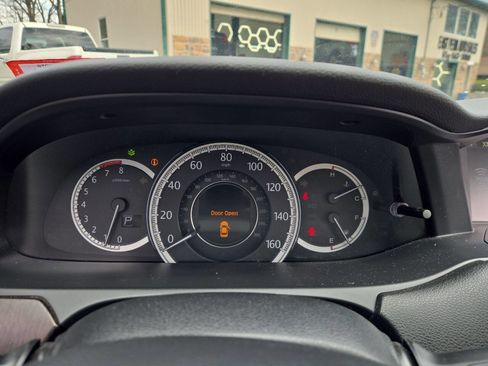 Used 2014 Honda Accord Touring image 25