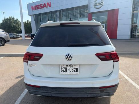 Used 2019 Volkswagen Tiguan SE FWD image 9