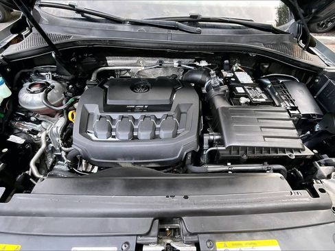 Used 2021 Volkswagen Tiguan SE R-Line image 29