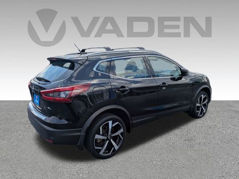 Used 2022 Nissan Rogue Sport SL FWD image 24