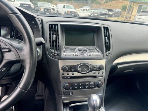 Used 2013 INFINITI G37 Journey w/ Premium Pkg RWD image 11