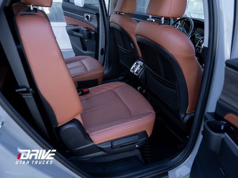 Used 2022 Kia Sorento SX Prestige w/ Rust Color Package image 23