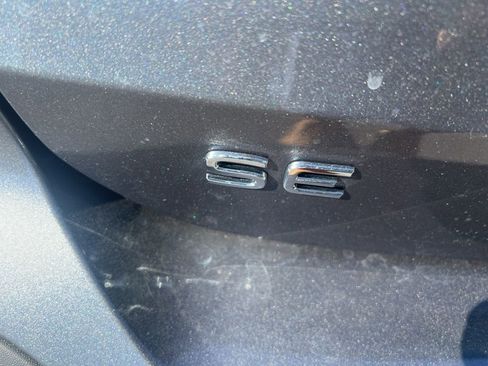 New 2025 Volkswagen Taos SE image 10